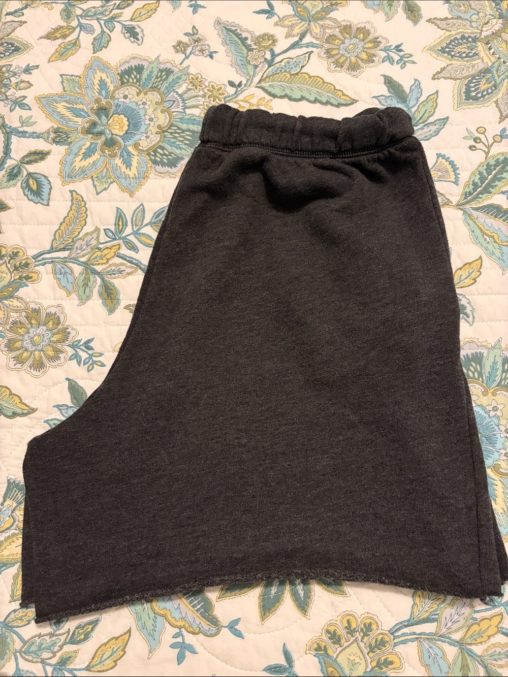 PINK VS dark gray shorts w/ sparkly palm tree, size M.